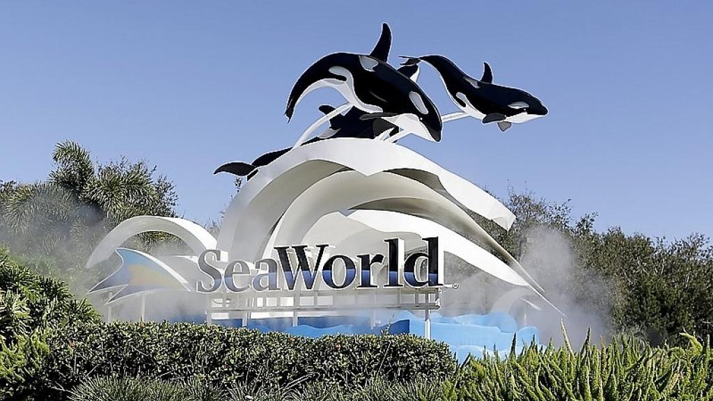 Seaworld and Aquatica Orlando open seven days a week