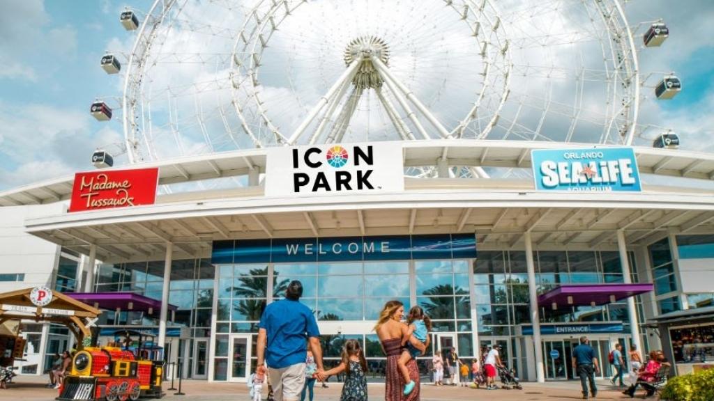 ICON Park inaugurates two restaurants and a new concept of Food Hall