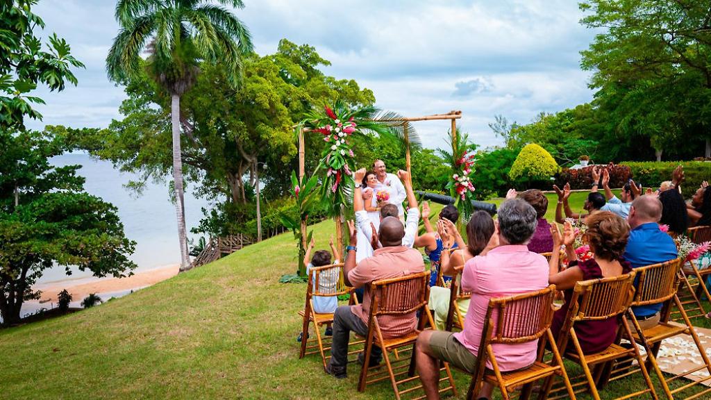 Small but stunning weddings in Jamaica