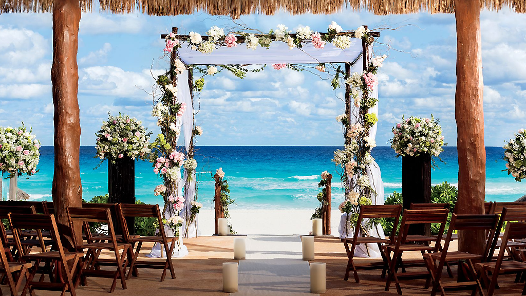 Marriott hotels in Mexico encourage lovers to celebrate their wedding