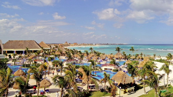 Bahia Principe hotels in Mexico receive Travelers&apos;Choice 2021 awards