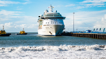 Puntarenas, Costa Rica celebrates arrival of the first great cruise of the season