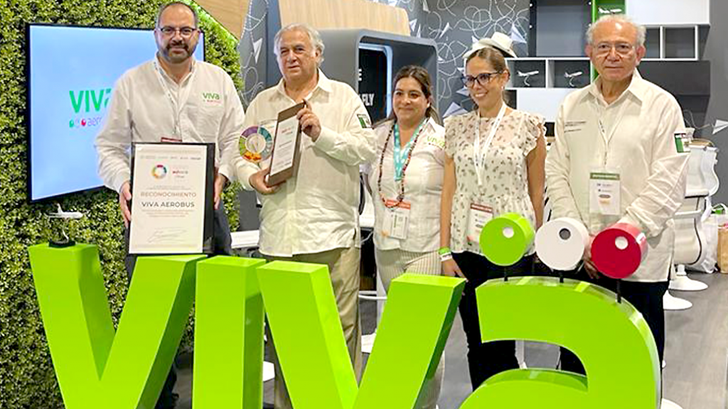 Viva Aerobus receives recognition from SECTUR at Tianguis Turístico
