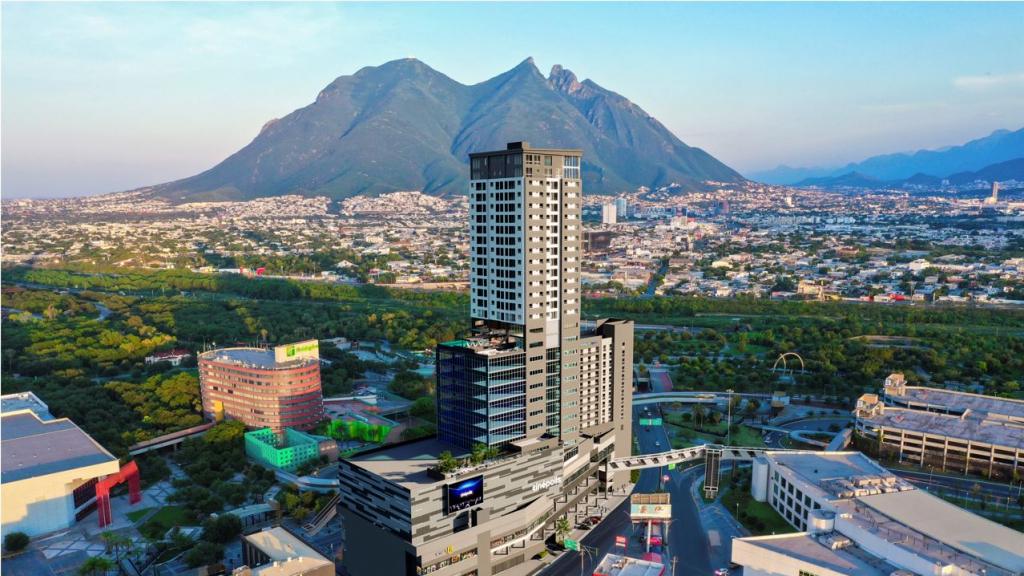 IHG Hotels & Resorts inaugurates Holiday Inn Express in Monterrey Fundidora