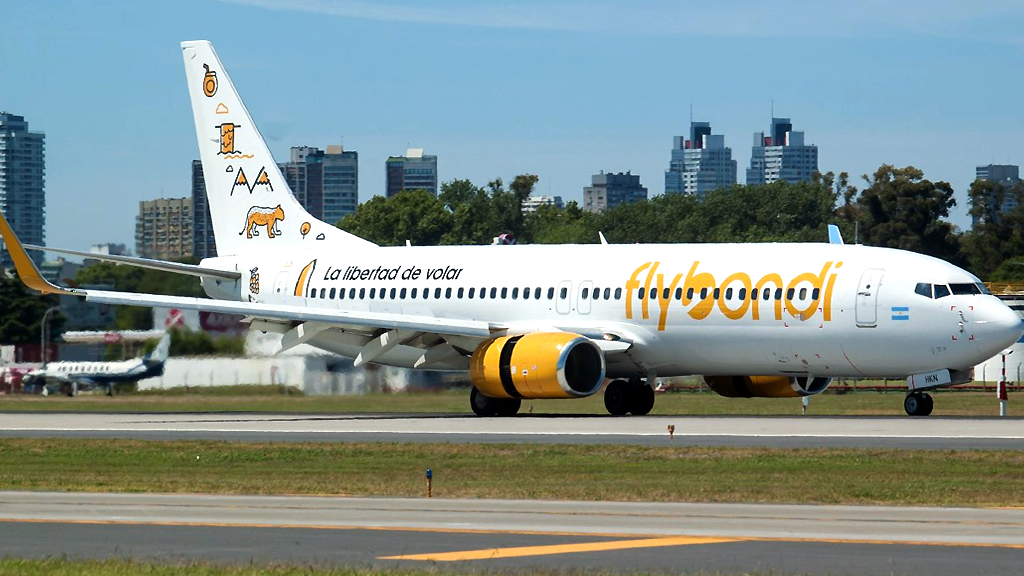 Flybondi returns to Florianopolis and adds more flights to Rio de Janeiro