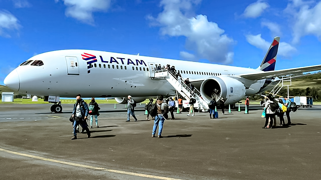 LATAM Group resumes regular operations to Rapa Nui